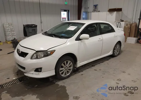 2010 Toyota Corolla S z USA, uszkodzony, nr VIN 1NXBU4EE2AZ272564